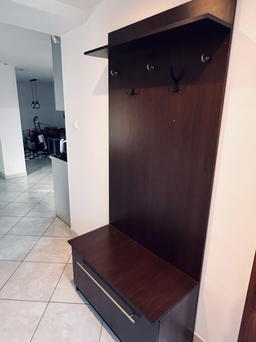 Wieszak z szafka na buty