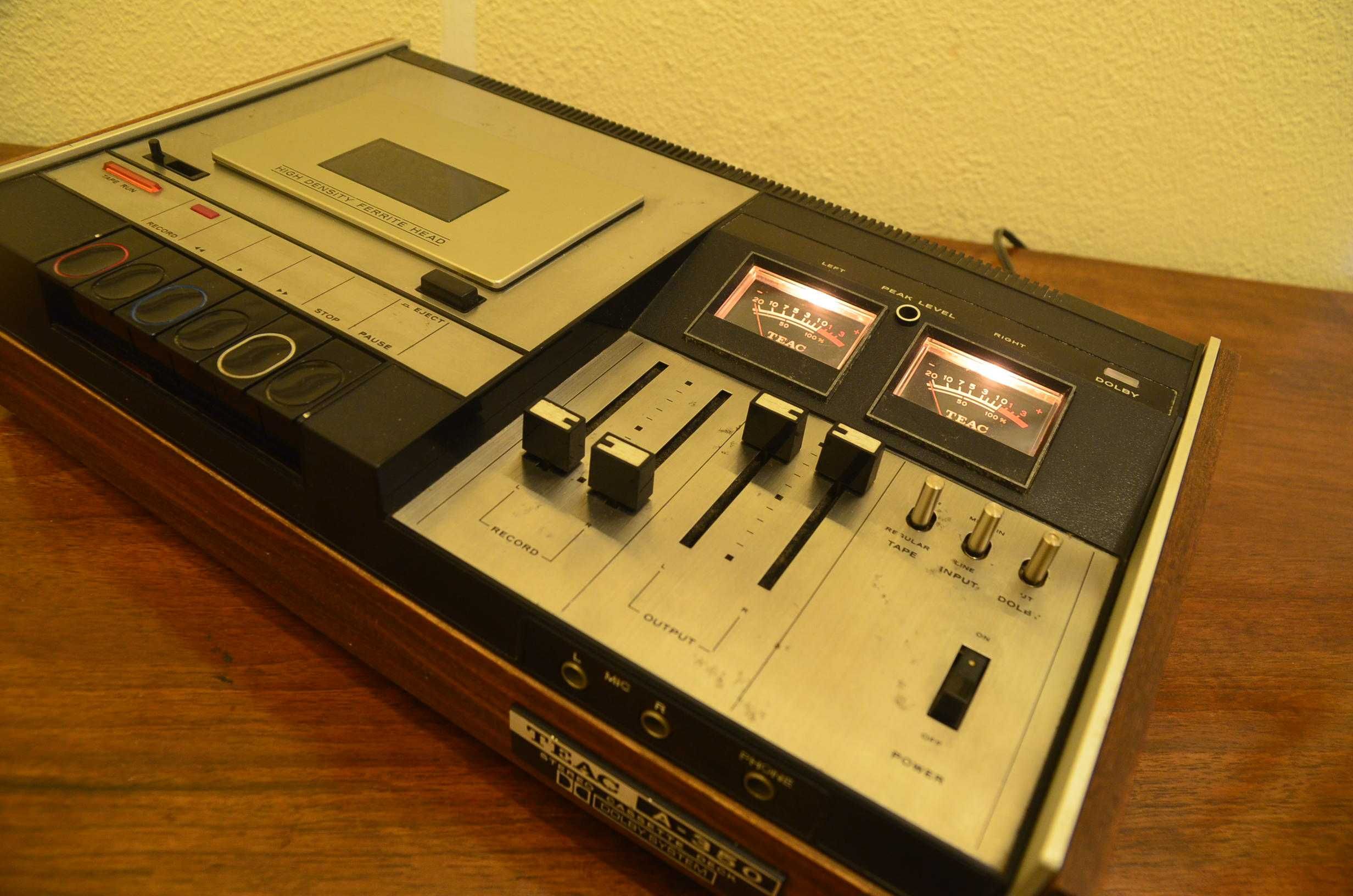 Gravador de cassetes Teac A- 350
