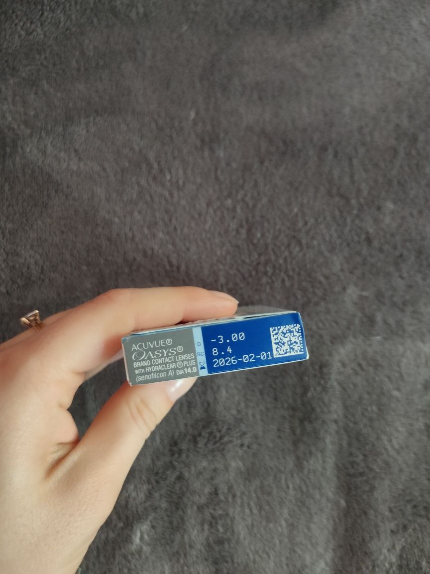 Лінзи acuvue oasys with hydraclear plus