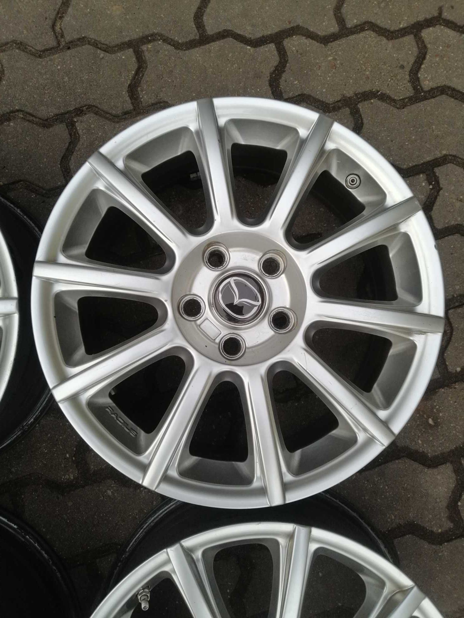 Felgi aluminiowe 5 x 114.3 R 17 Alufelgi Mazda Kia Hyundai