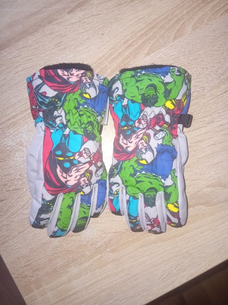 Narciarskie rękawiczki chłopięce Marvel
