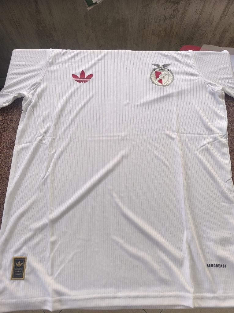 Camisola branca Benfica!!