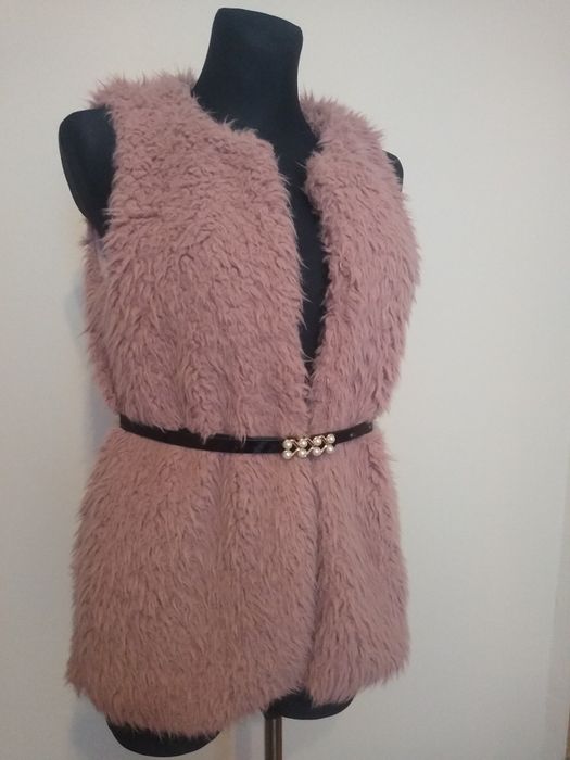 Sprzedam kamizelkę futrzana rozmiar M pudrowy róż