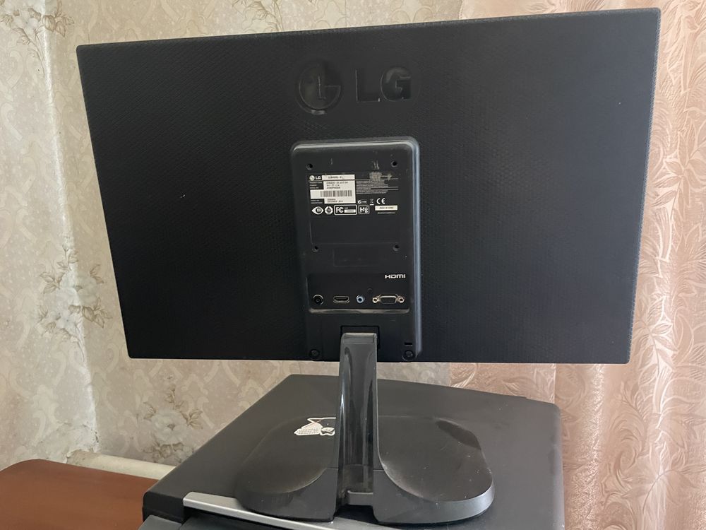 Монітор LG LED 22m45 на запчастини