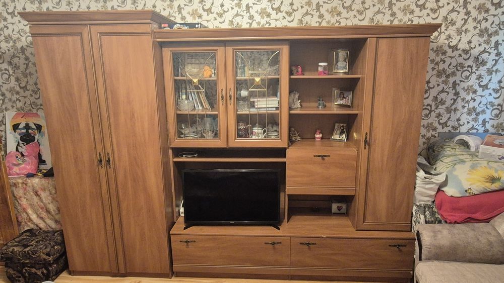 Мебельна стінка (горка)