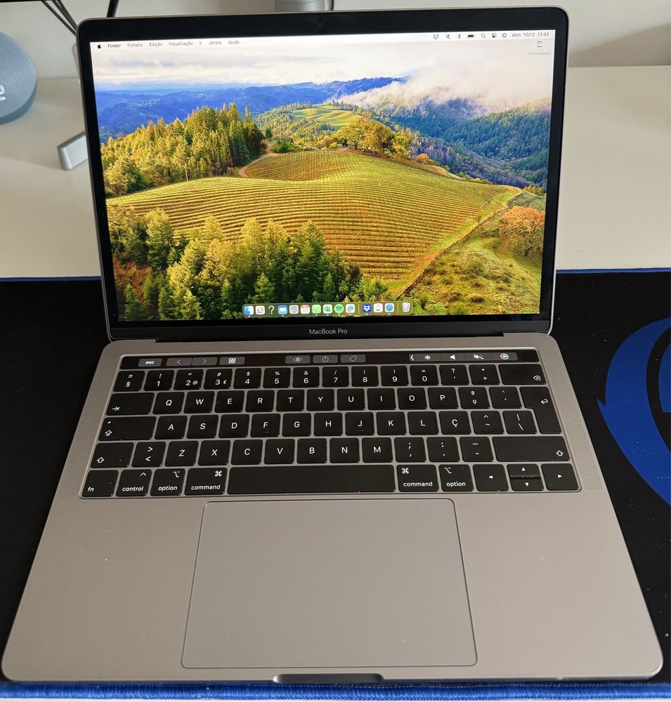 Macbook Pro 2,3 GHz Intel i5 / 8Gb / 16 Ram 2018