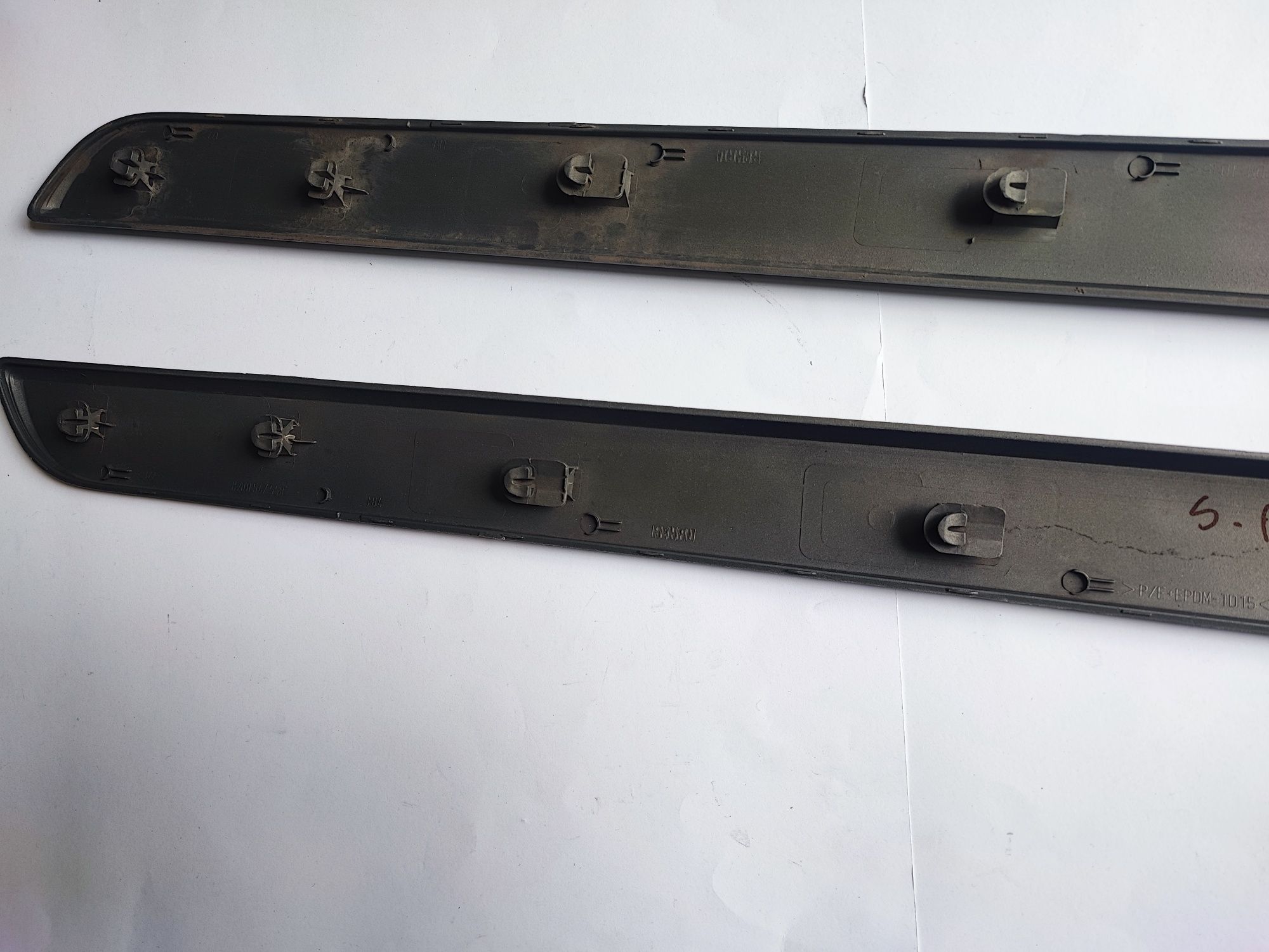 Listwa drzwi Renault Scenic 2 Lift Scenic II listwa boczna ozdobna