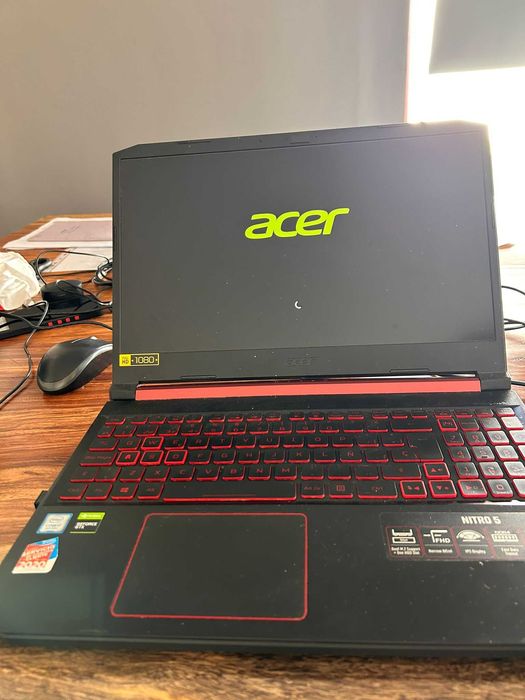 Portatil Gaming ACER Nitro  5 GTX 1650 I7-9750H 8Gb RAM 700Gb SSD