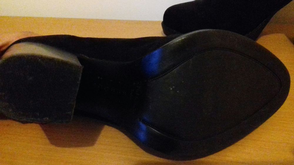 Botins zara preto em veludo