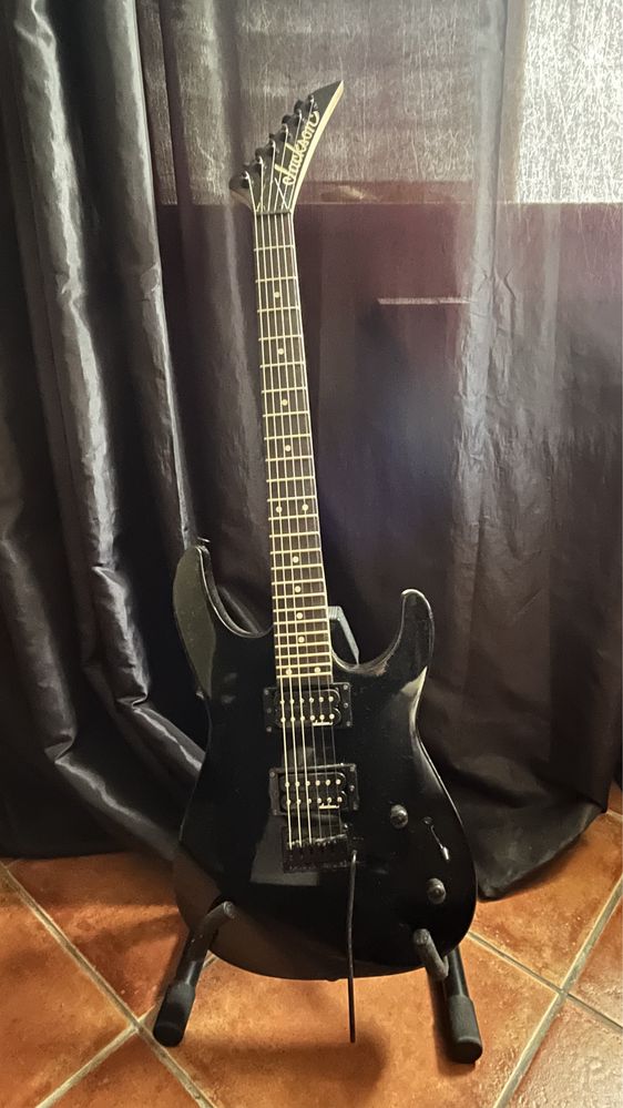 Guitarra Jackson JS12 + acessórios