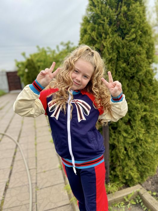 Продам костюм 134