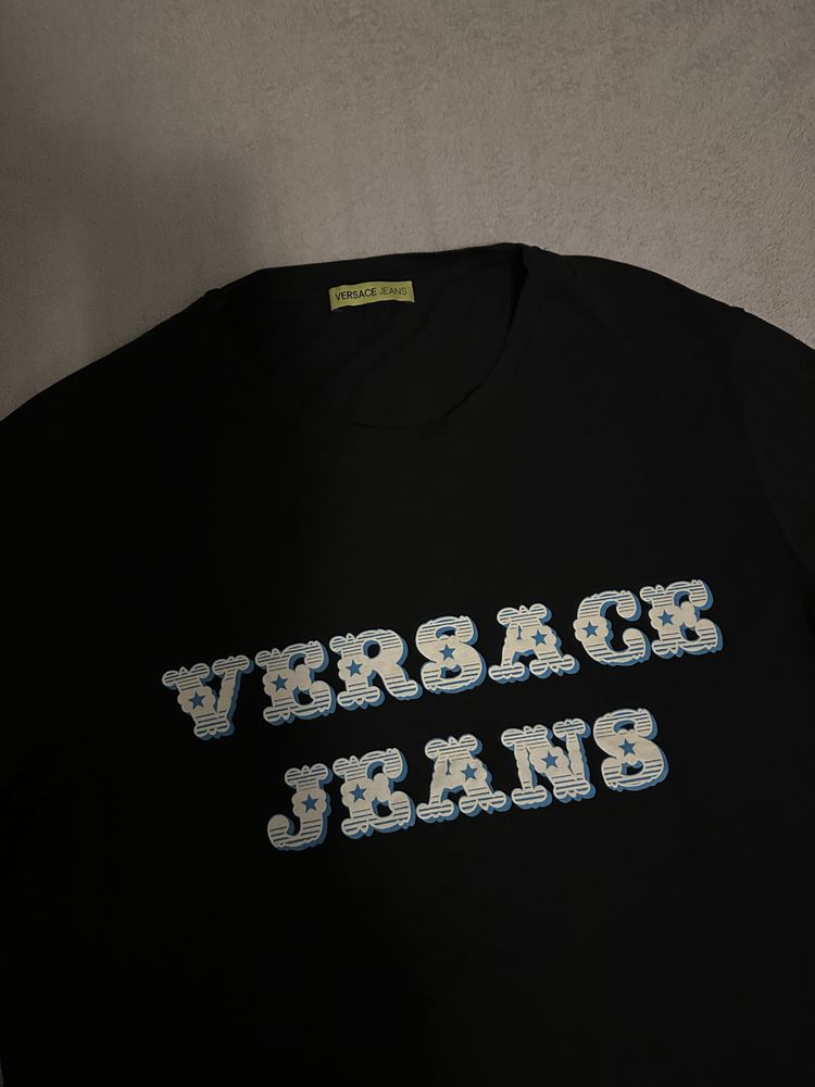 Tshirt Versace Jeans usada