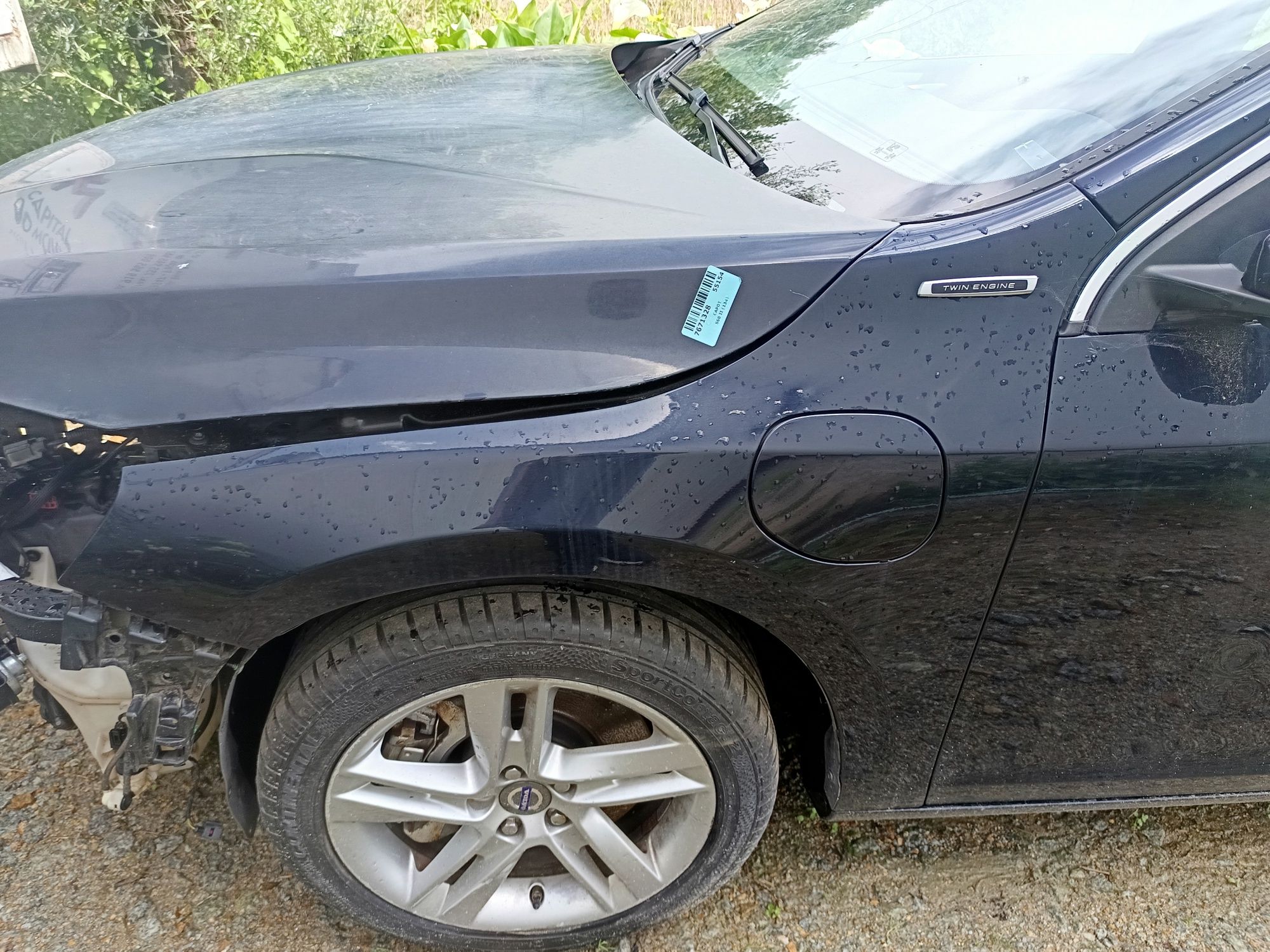 Guarda lamas esquerdo volvo v60 híbrida