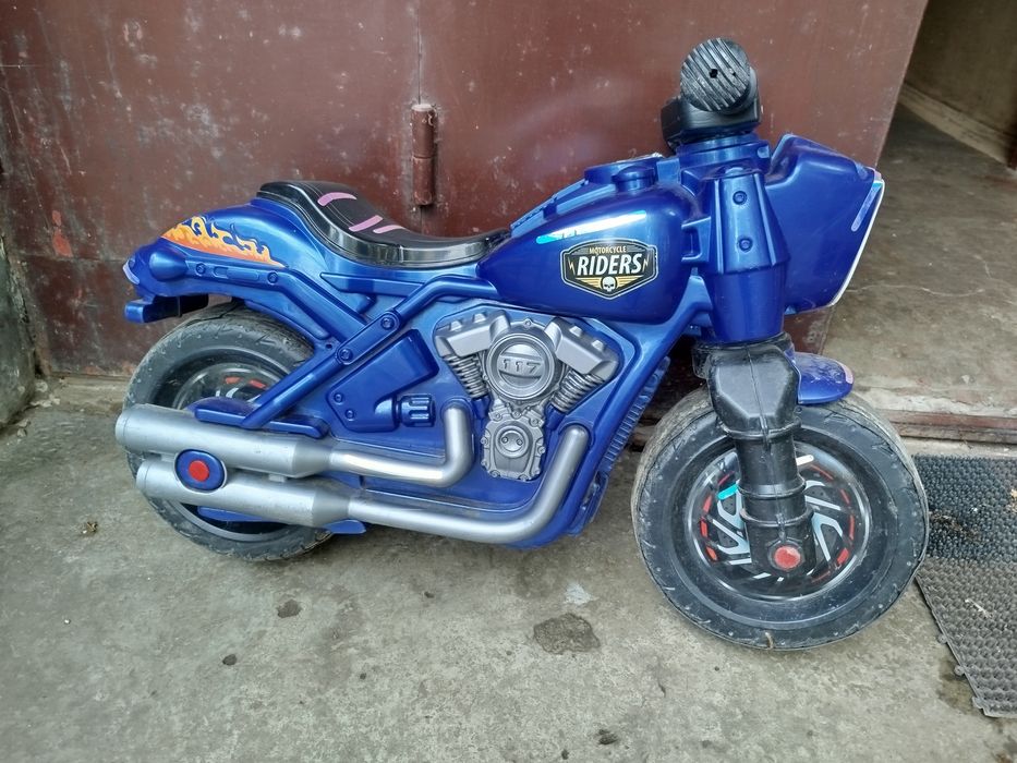 Дитячий мотоцикл, толкар, беговел. Дитячий транспорт.