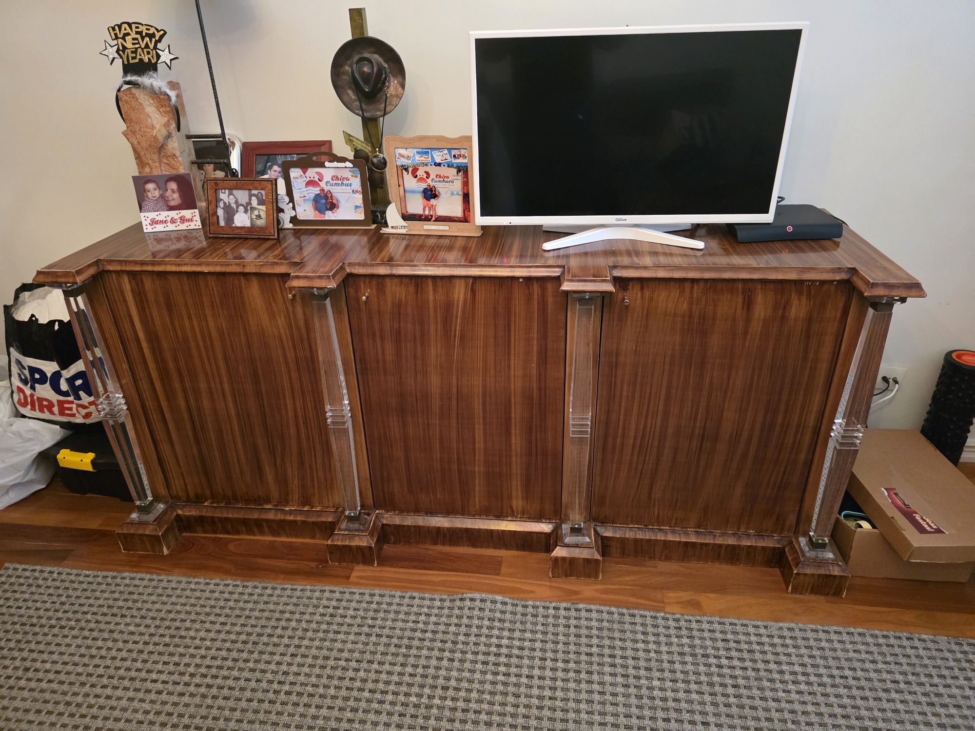 Movel sala madeira com acrilico