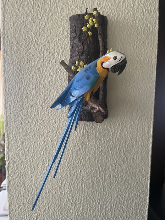 Arara de parede em madeira