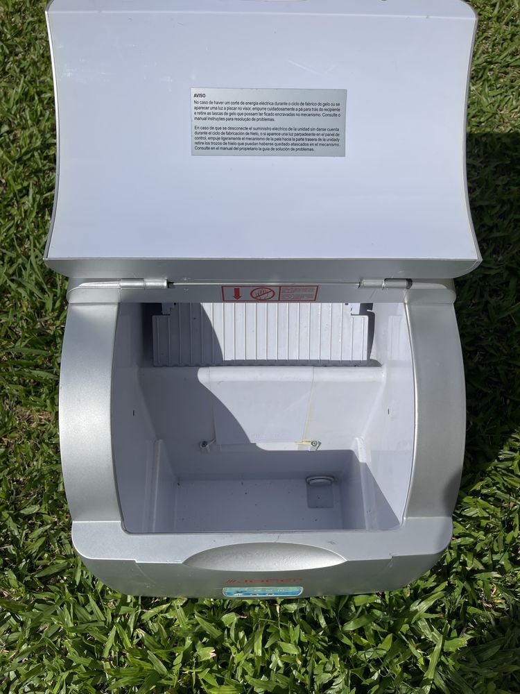 Maquina de gelo da jocel