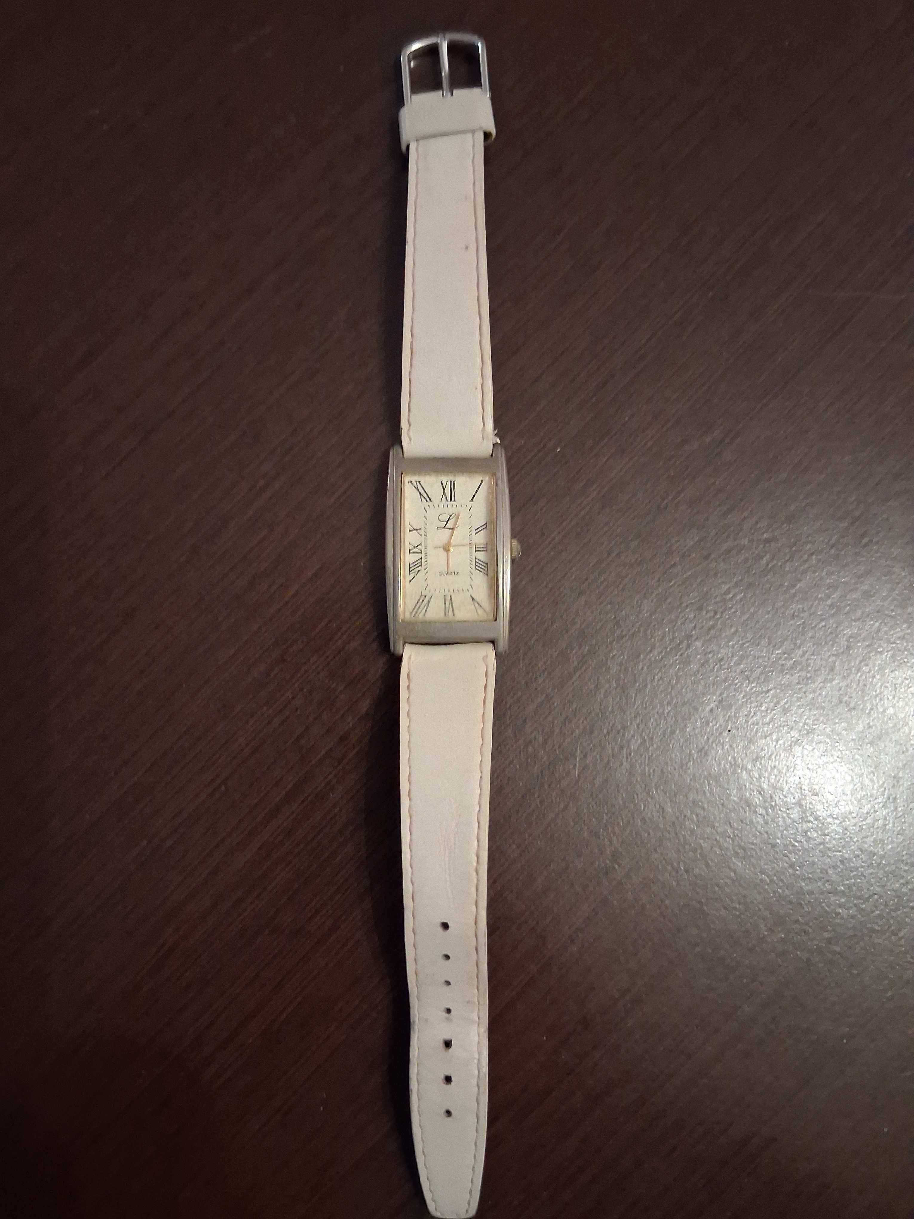 Damski  zegarek.