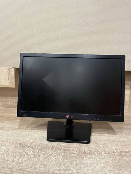 монітор LG, Acer , Asus, Samsung 19,5 дюймів