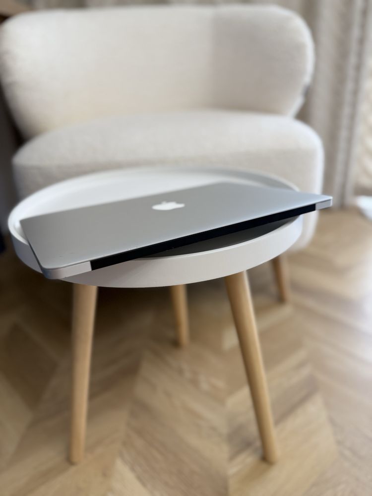 Macbook Air 13 2017 ( i5 ,8 gb Ram, 128 ssd , 91% акб )