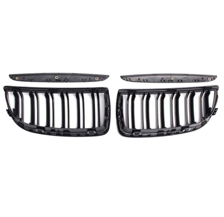 Grelhas Duplas look M4 BMW E90/E91 modelo 2005 a 2008 (Novas)