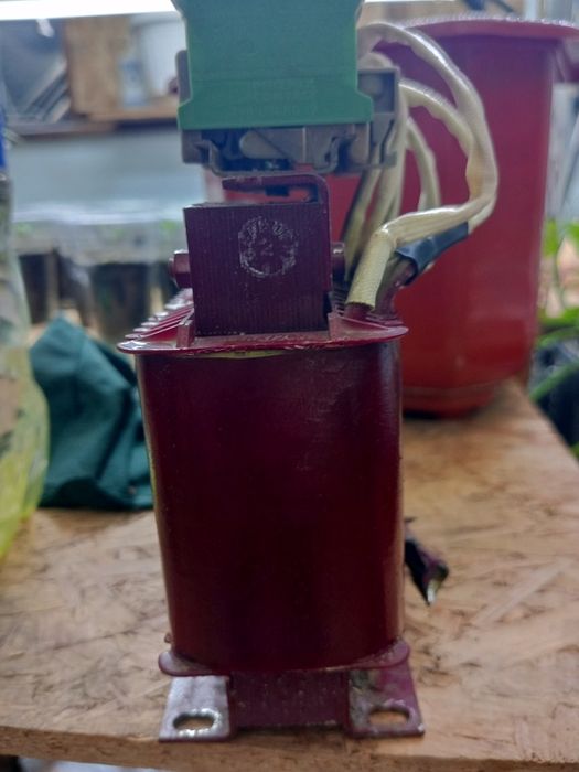 Трансформатор измерительный трёхфазный