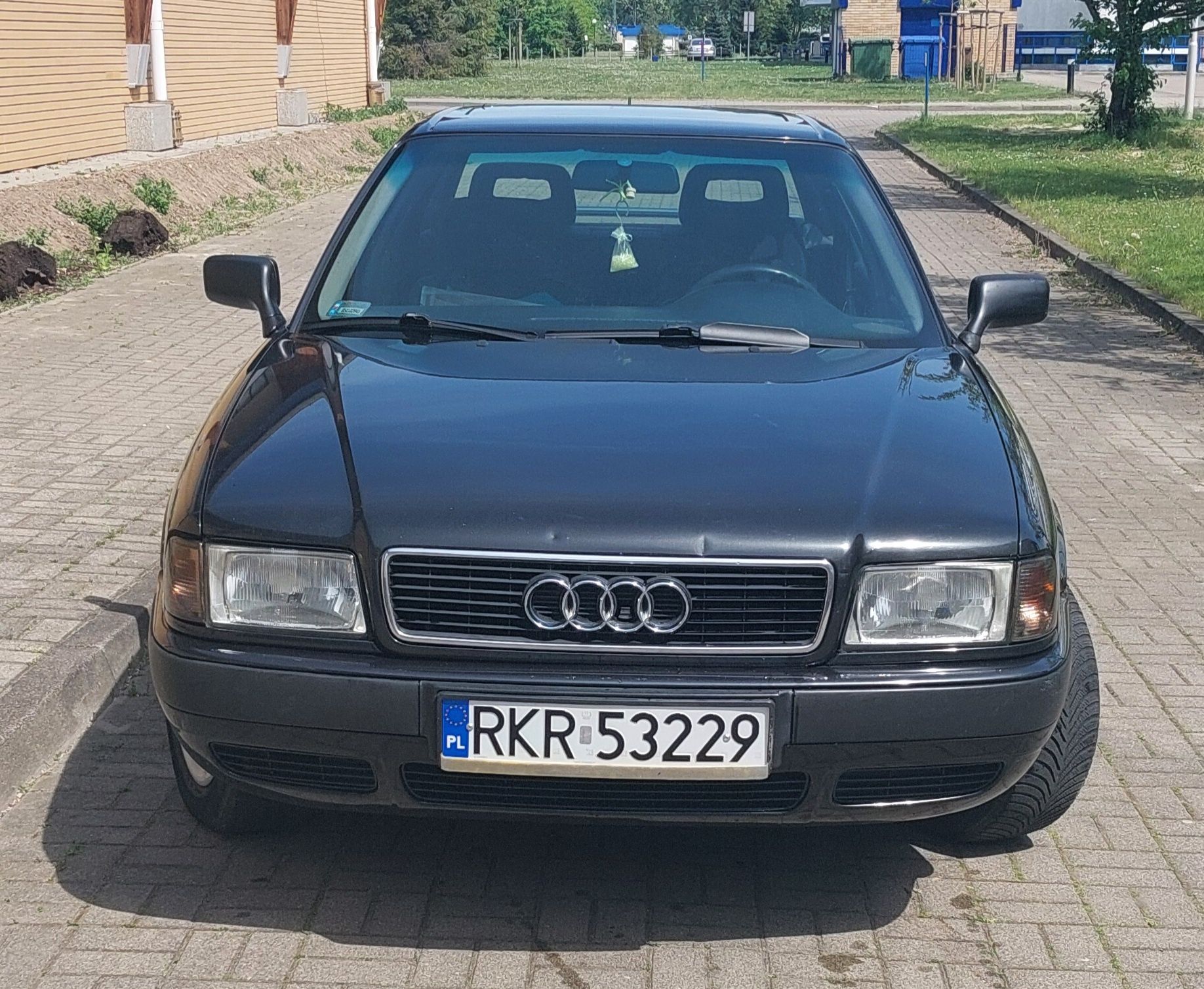 Audi 80 b4  czarne