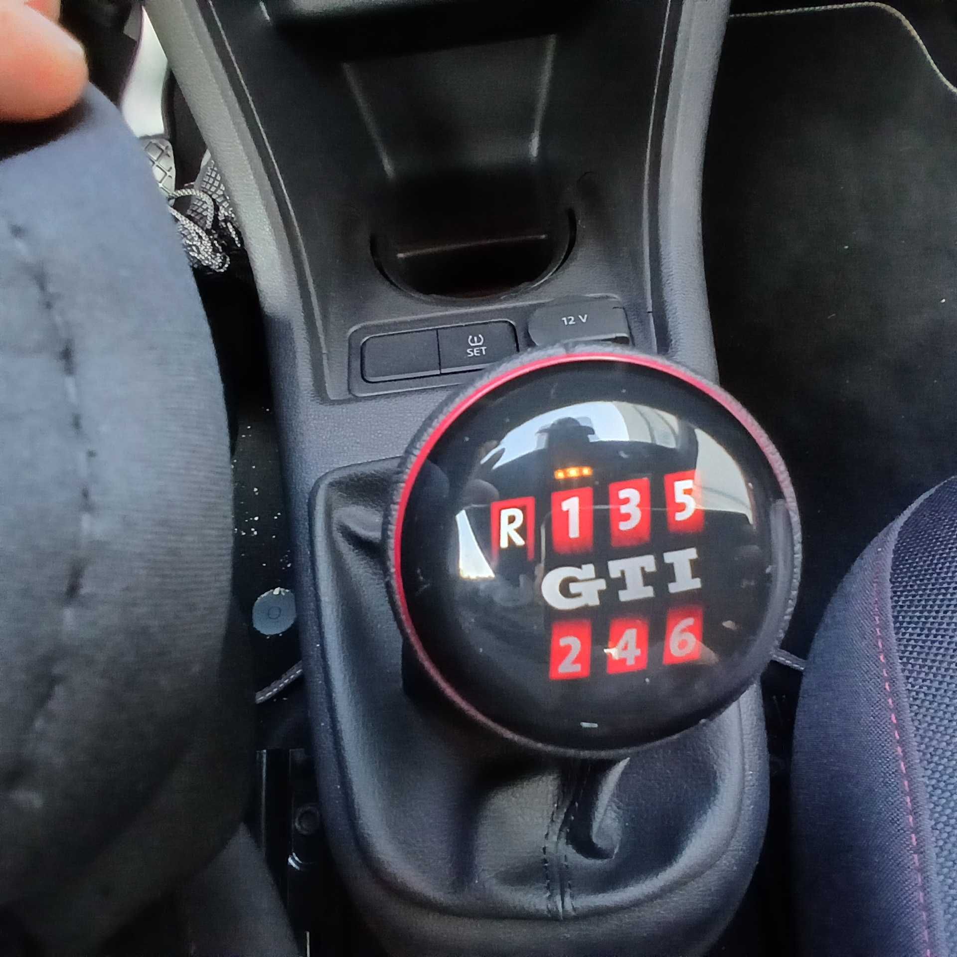 VW UP GTi NOVO, apenas 1471 kms