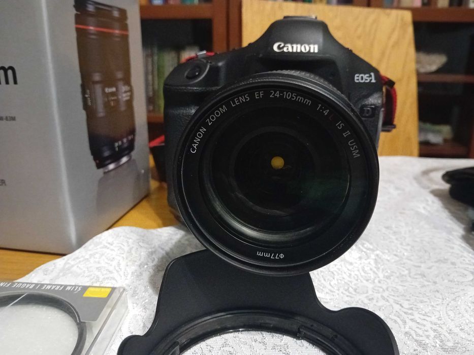 Canon eos-1 mark iv 4 24-105 f/4 L USM IS II