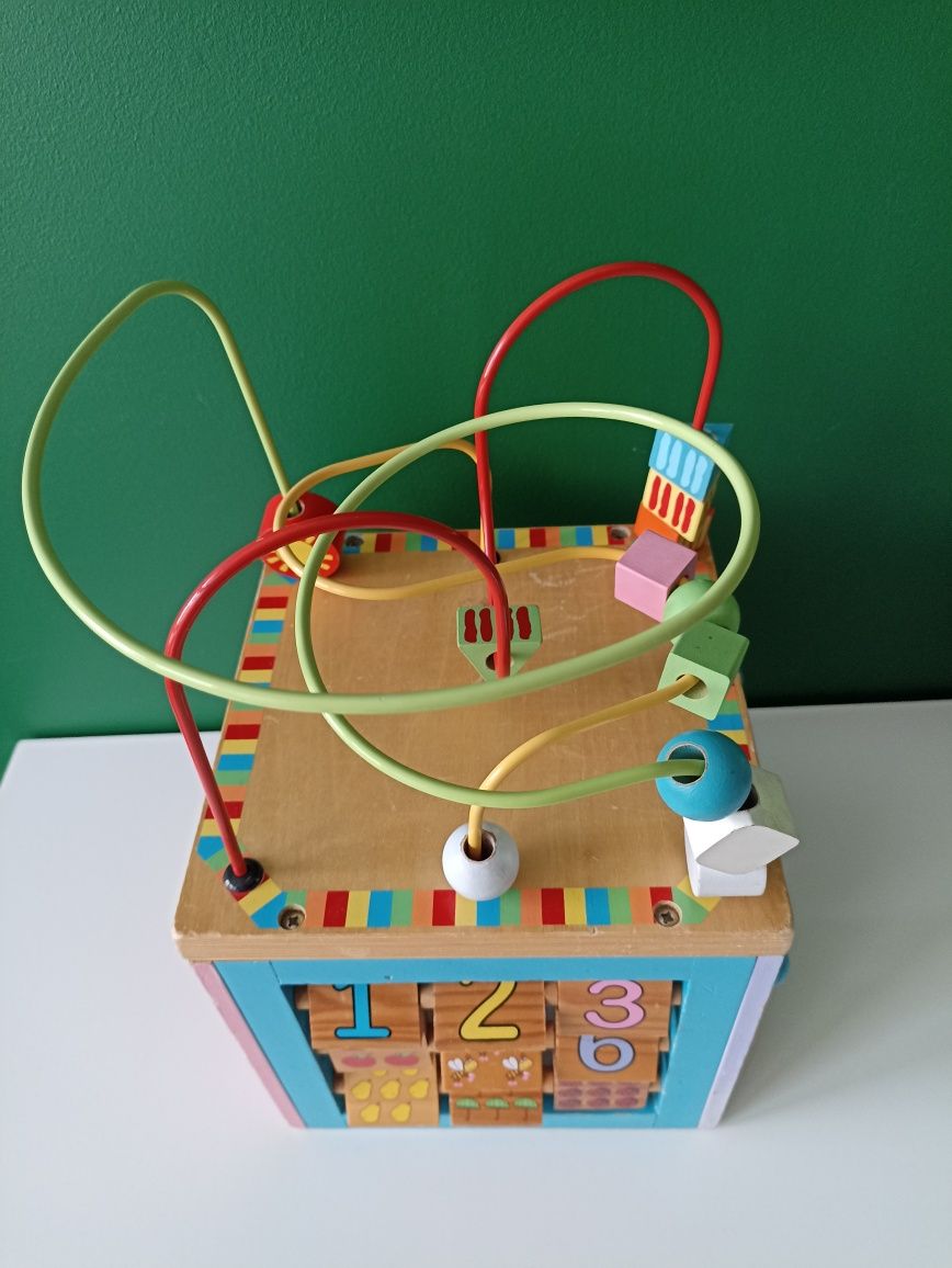 Drewniana kostka edukacyjna Montessori