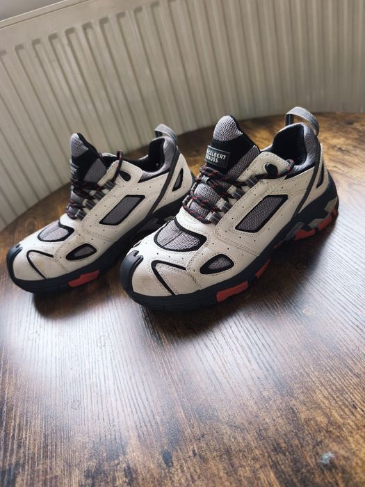 Odzież robocza bezrękawnik, spodnie, buty Strauss Snickers