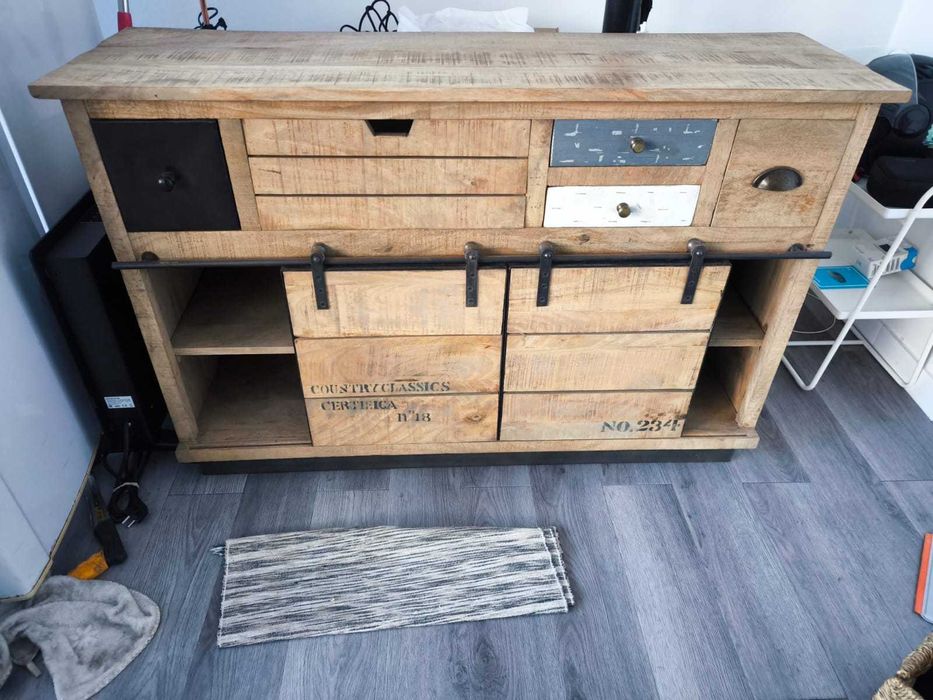 Aparador de madeira TUDOR by BIZZOTO