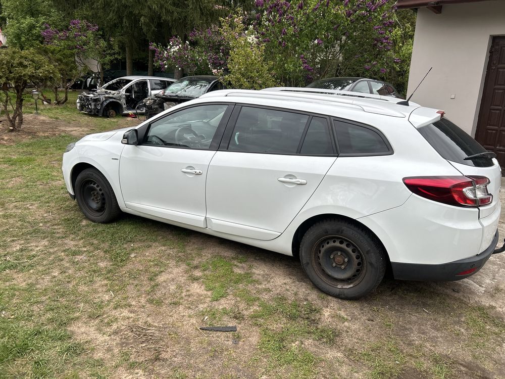 Renault Megane 3 bose na cześci OV369 maska zderzak drzwi lampa klapa