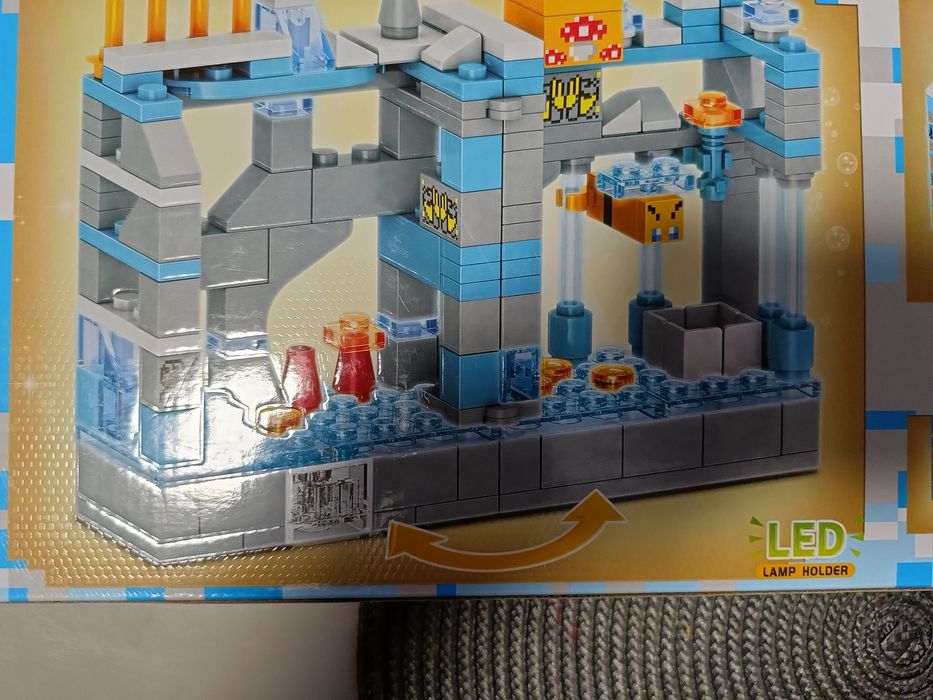 Конструктор Lego creator 3 в 1 . Minecraft с Led подсветкой