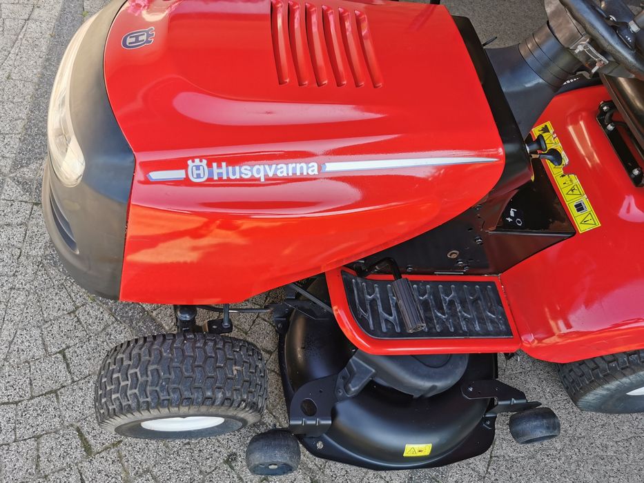 Husqvarna 17,5 HP Briggs Hydro Automat Kosz  Traktorek Kosiarka