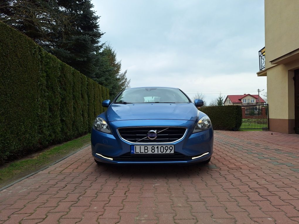 Volvo V40 2.0 D2 120 KM 2015