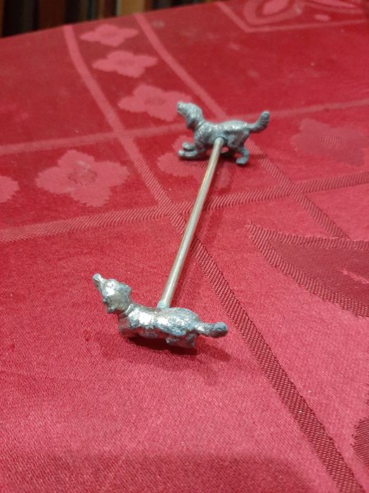 Suporte(s) 12 para talheres em metal prateado