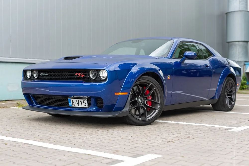 Dodge Challenger Orginalny Wide Body.