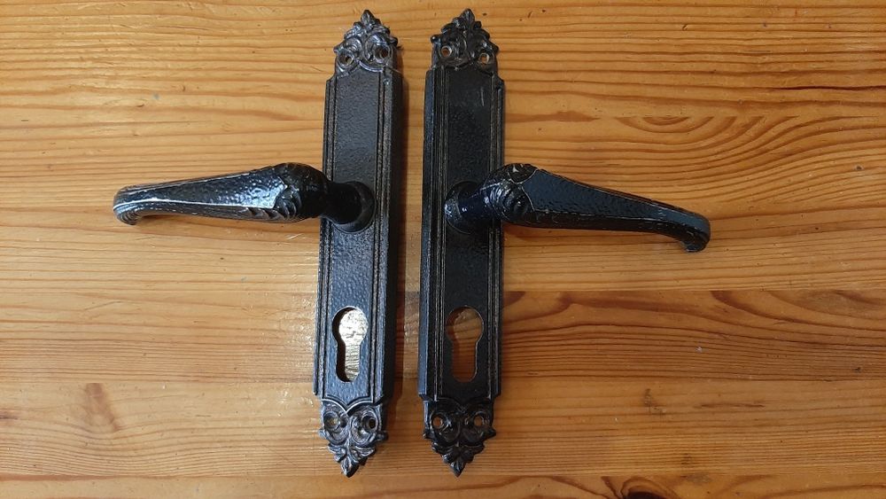 Замок дверной врезной,цилиндры замка,накладки цилиндра,ручки дверные.