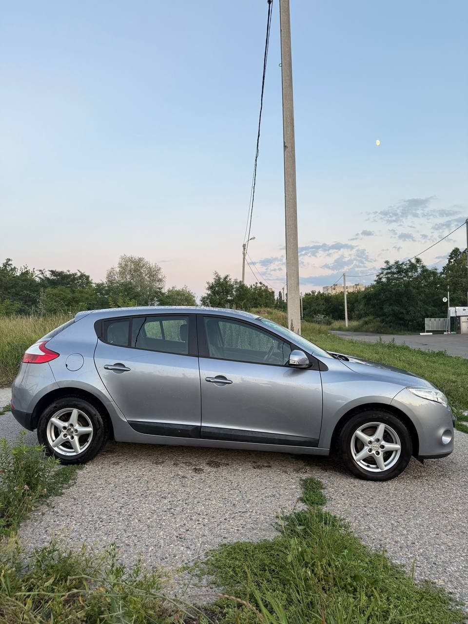 Продам Renault Megane III  1.6. бензин