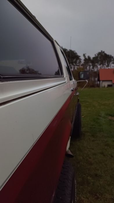 Ford Bronco II full size 5.0 V8 4x4