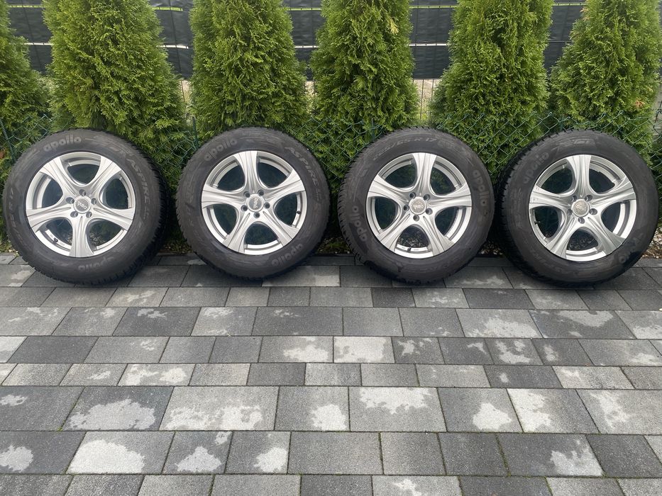 Komplet opon zimowych z felgami  225/65r17