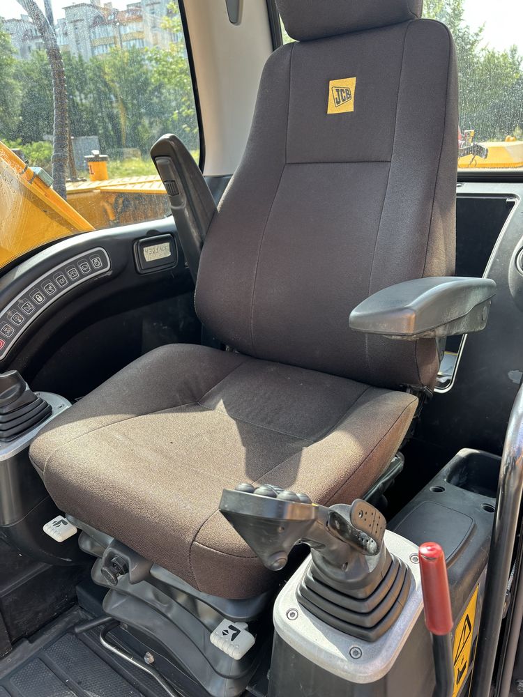 Екскаватор JCB js210 2012р.в.