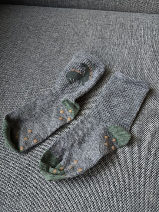 Skarpety dziecięce zestaw 4 par H&M