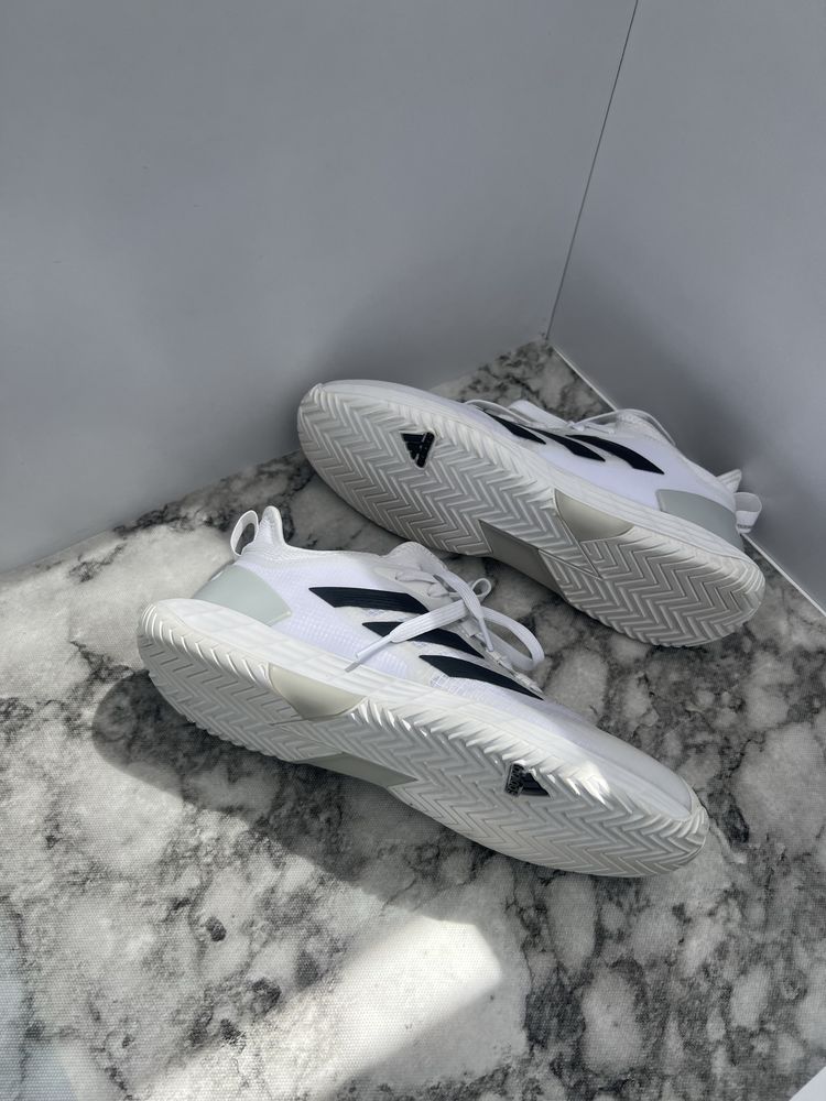 Взуття  теніс Adizero Ubersonic 4.1 ID1565