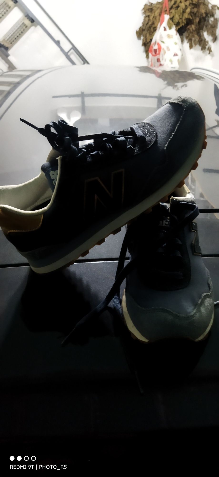 ### Sapatilhas NB & Adidas ###