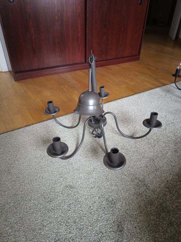 Lampa wisząca. Wysokość 67, szerokość 66 cm