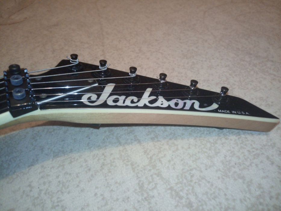 Неспішно продаю електрогітару Jackson Dinky PCS 1995