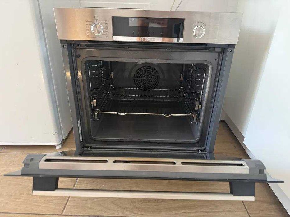 Продається вбудована духова шафа BOSCH HBA5782S0/04