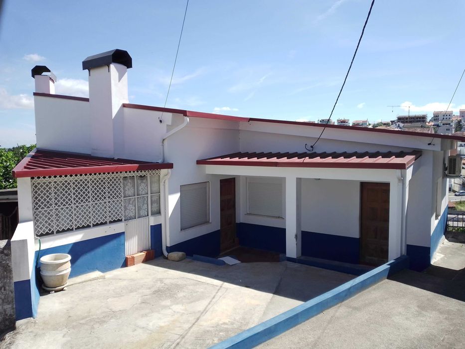 Casa para Arrendar - Tipologia T2 - São Martinho do Bispo